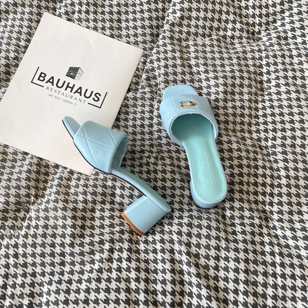 Coach women's chunky heel sandals - Picture 9 of 9